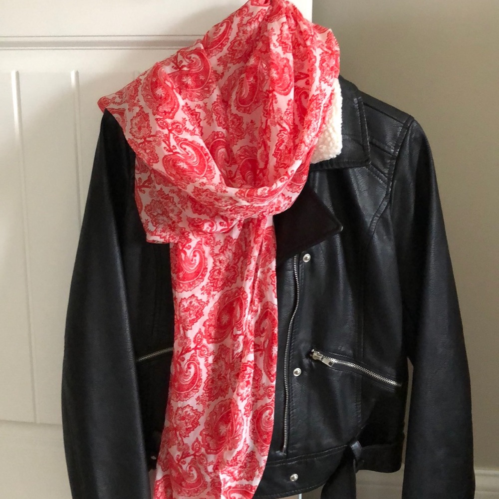 Scarf 100 percent viscose